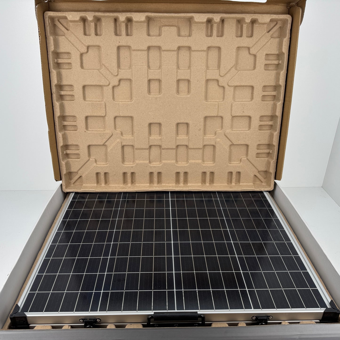 4Patriot 1800 Solar Generator & Solar Panel