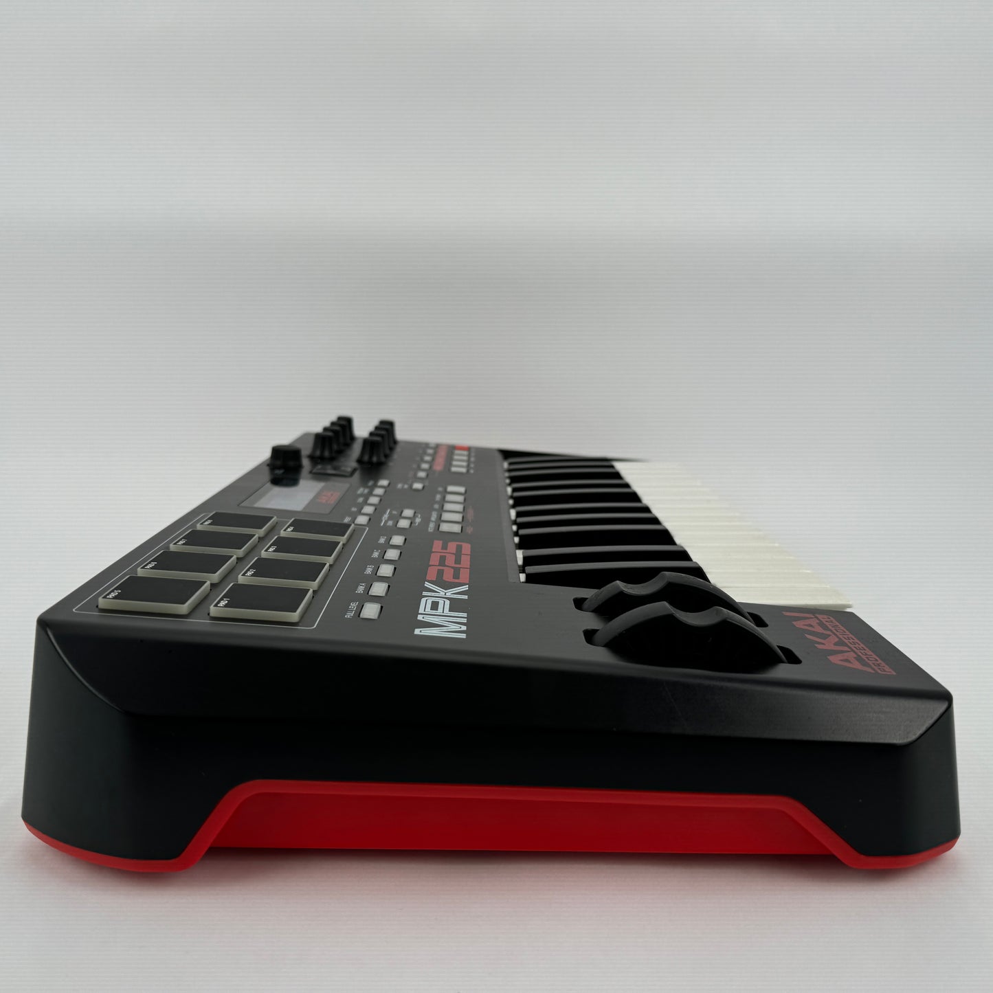 Akai Professional  MPK225 USB MIDI Keyboard Controller