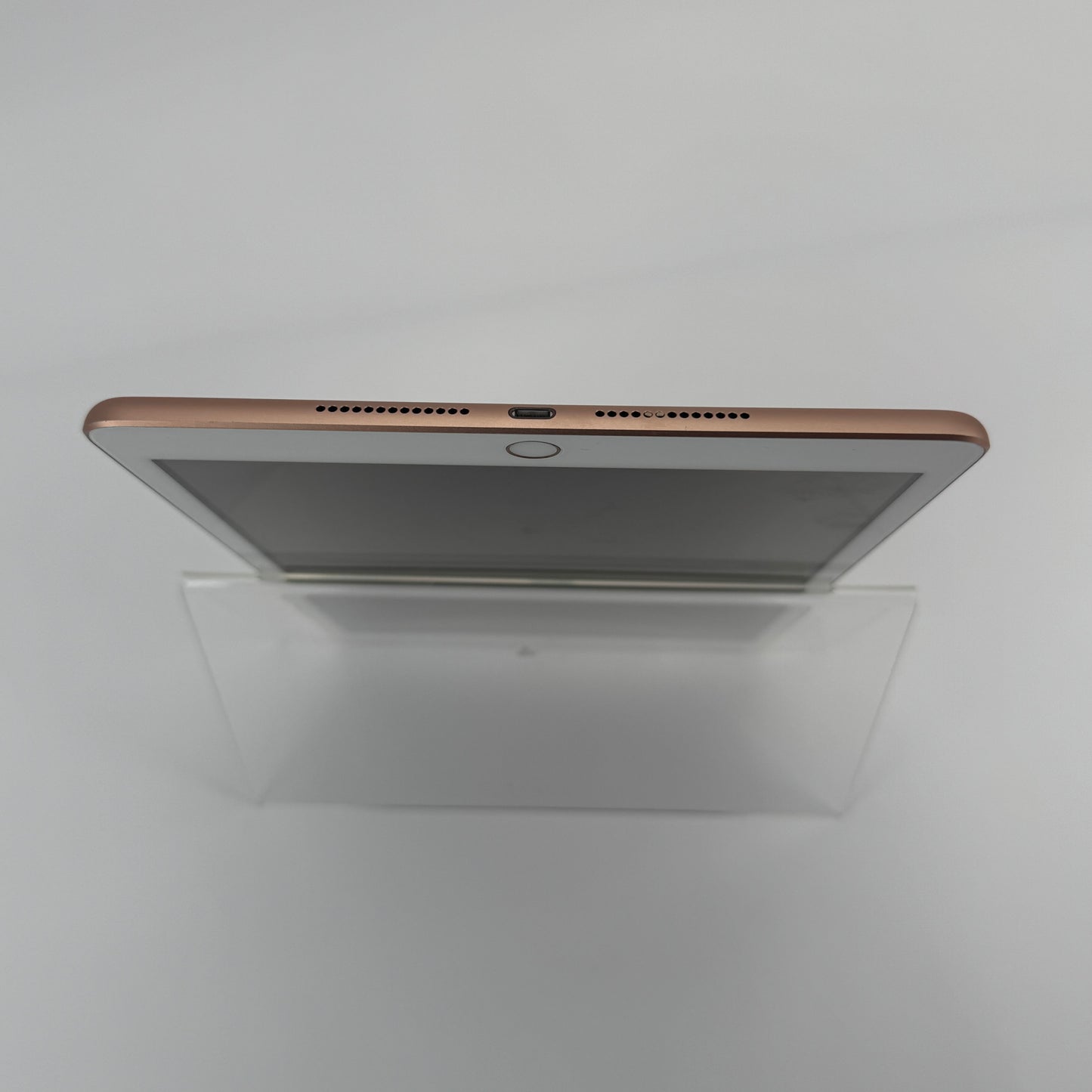 Unlocked Apple iPad 8th Gen 128GB 16.7.11 Gold MLYJ2LL/A
