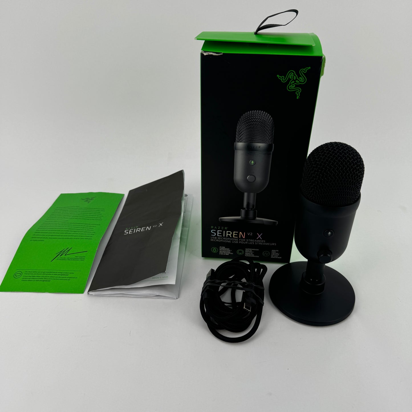 Razer Seiren V2 X Microphone for Streaming & PC Gaming RZ19-0405