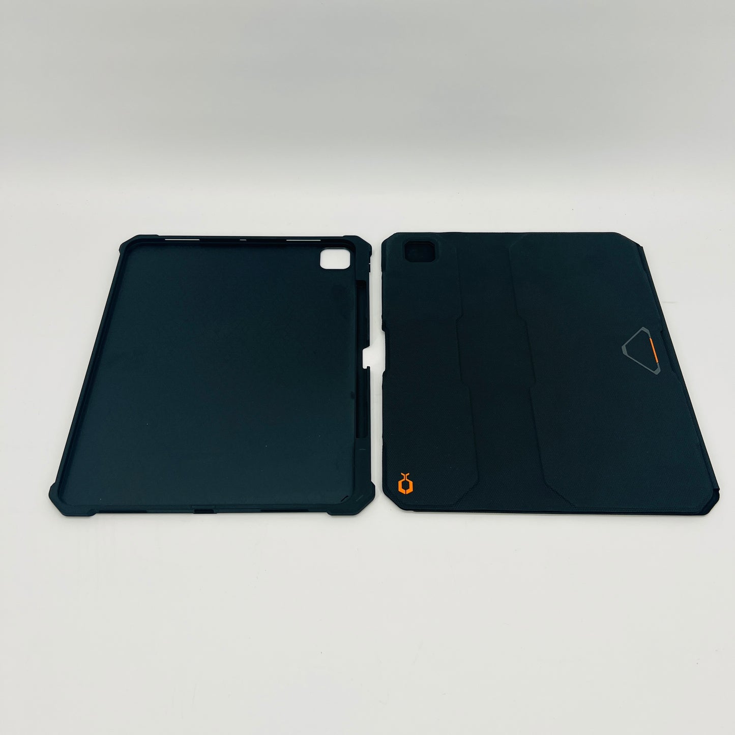 WiFi Only Apple iPad Pro 12.9" 4th Gen 256GB Silver MXAT2LL/A