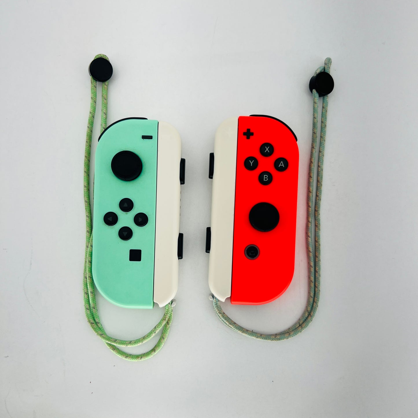 Nintendo Switch Console with Charger Joy-Con(L) Joy-Con(R) Dock Station and Joy-Con Charging Grip