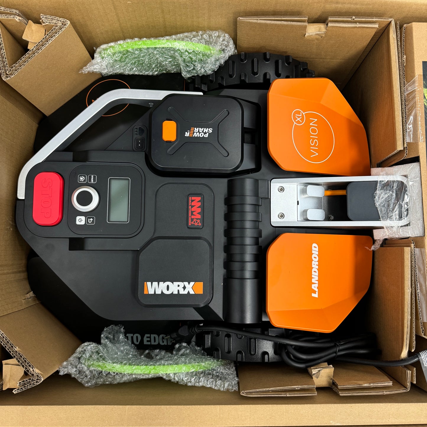 New Worx Landroid Vision AI 1 Acre Wireless Lawn Mower WR235