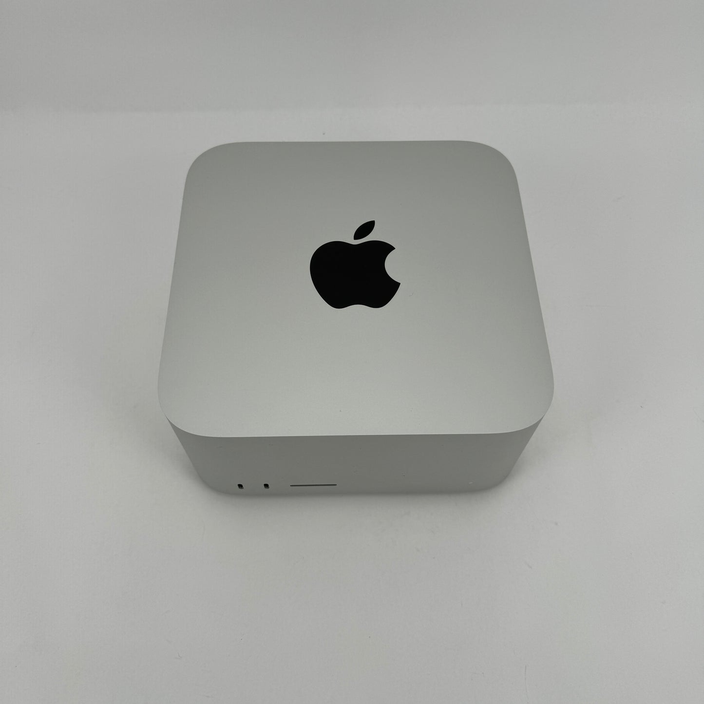 2022 Apple Mac Studio M2 3.5GHz 32GB RAM 512GB SSD Silver MQH73LL/A