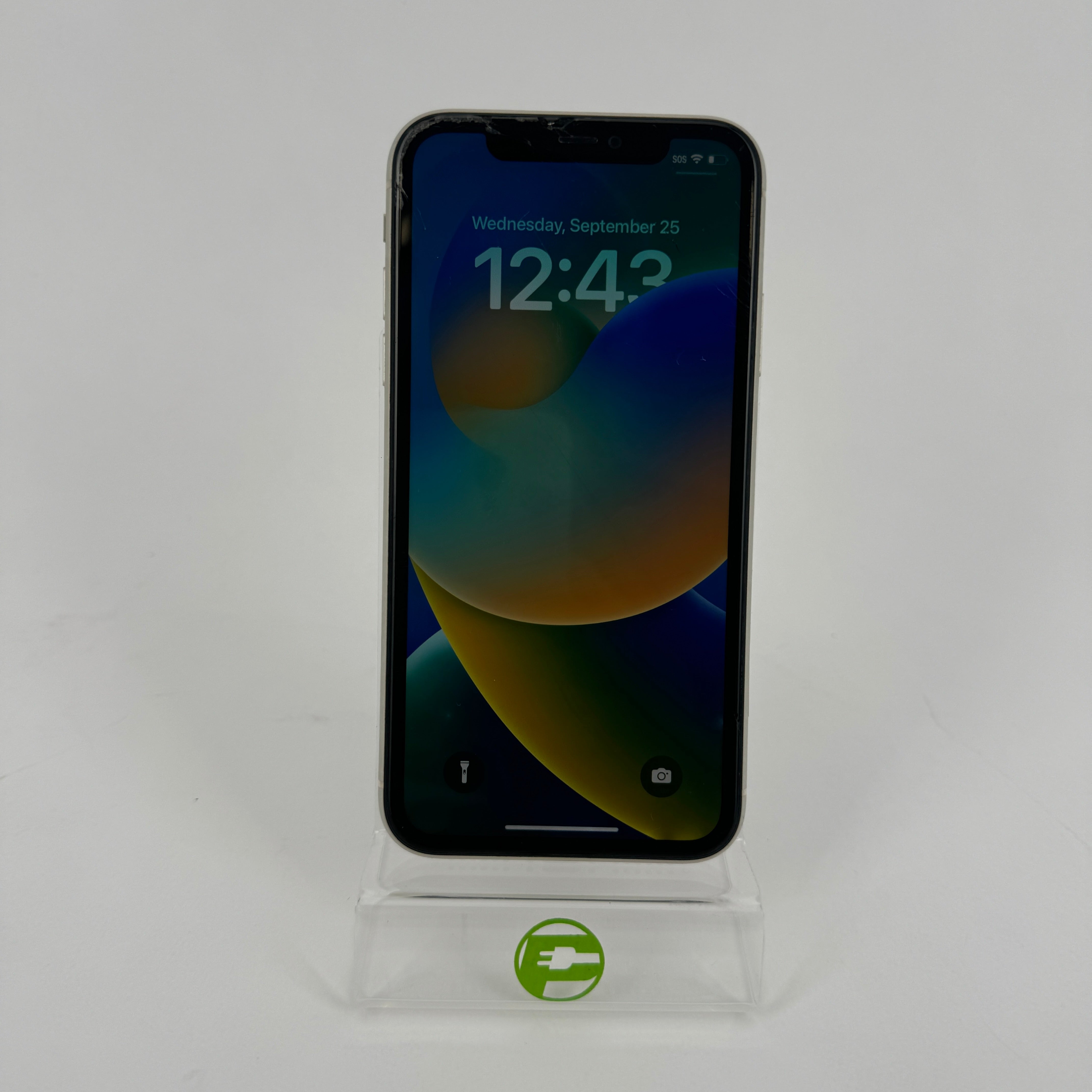 Broken Unlocked Apple iPhone 11 128GB 16.0 NWKV2LL/A PayMore Raintree