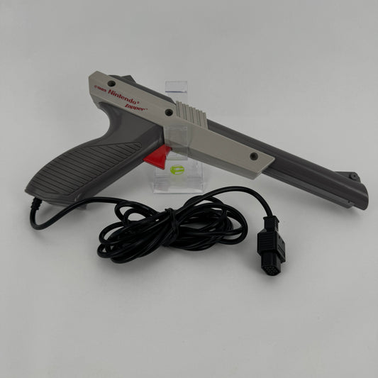 Nintendo NES Zapper Wired Controller NES-005 Gray Rare 1985 NES Gun