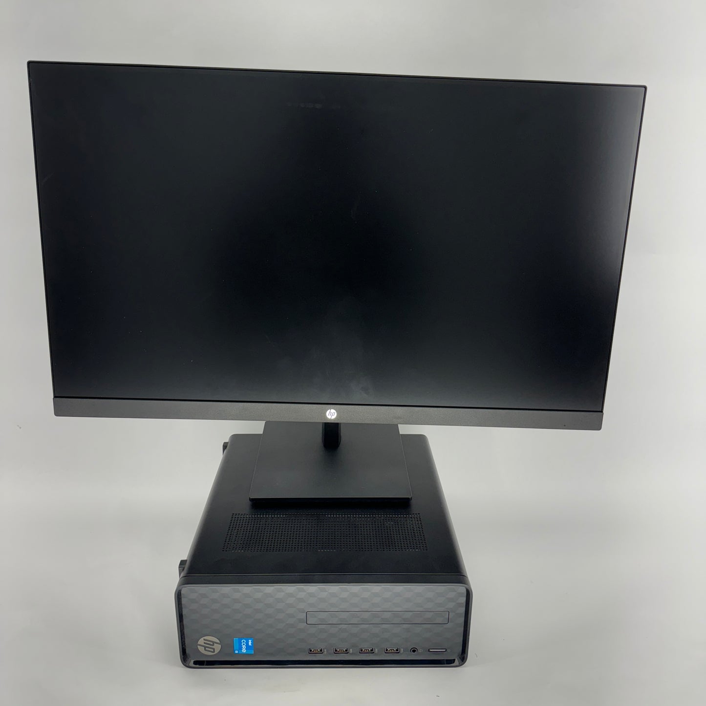 HP Slim Desktop PC and Monitor S01-pF2043wb