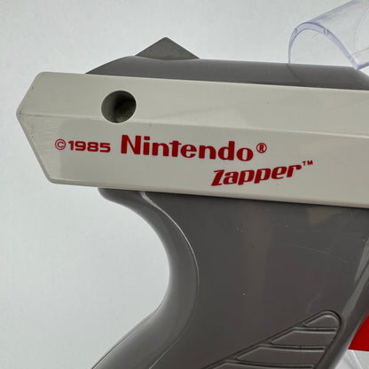 Nintendo NES Zapper Wired Controller NES-005 Gray Rare 1985 NES Gun