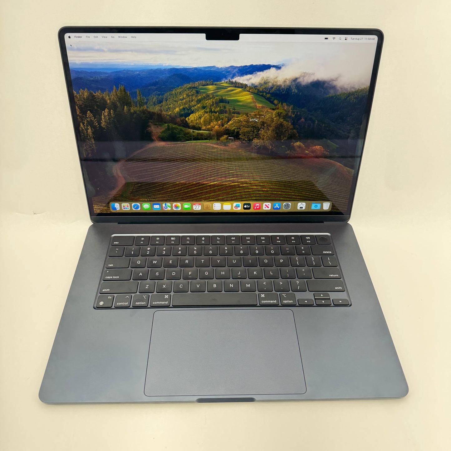 2024 Apple MacBook Air 15" M3 4.0GHz 8GB RAM 256GB SSD Space Black MRYU3LL/A